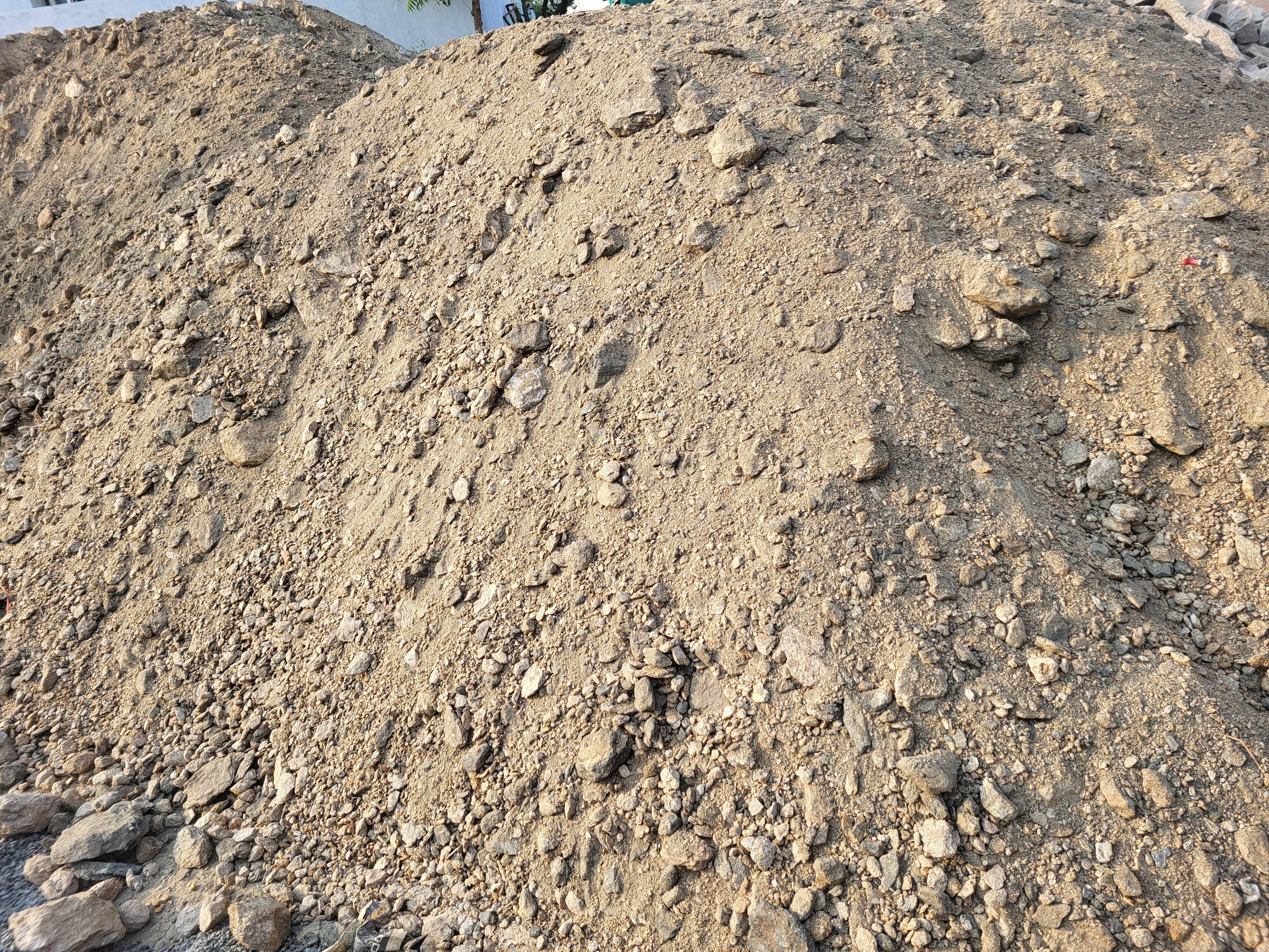 supplier of gravel and sand